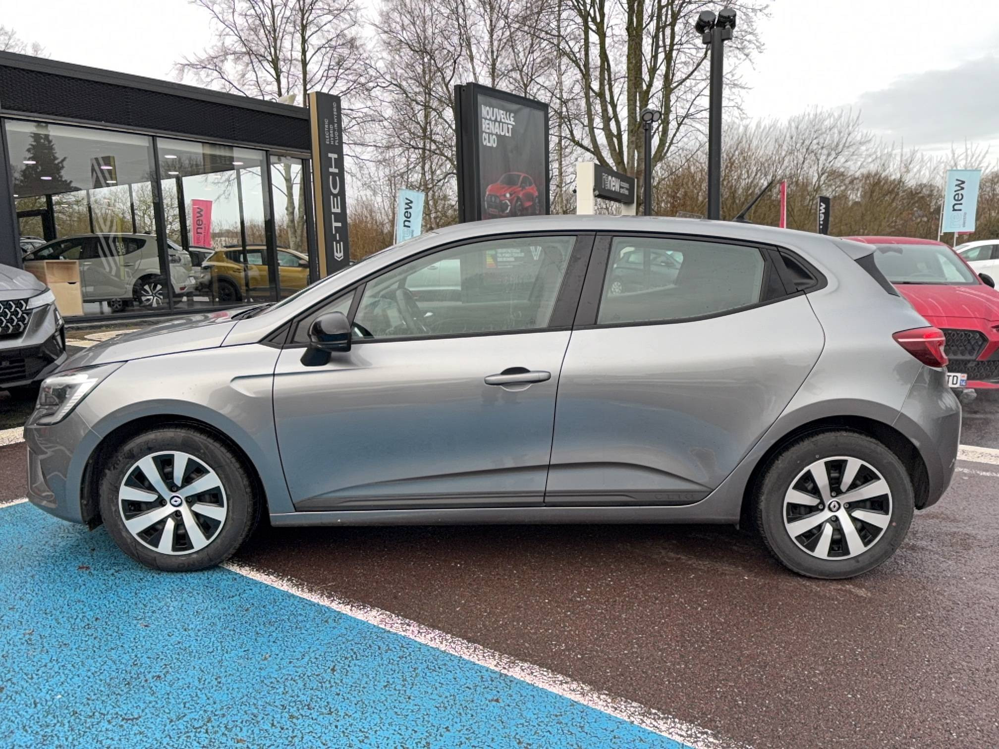 Vente en ligne Renault Clio 5 Clio TCe 90 au prix de 14 490 €