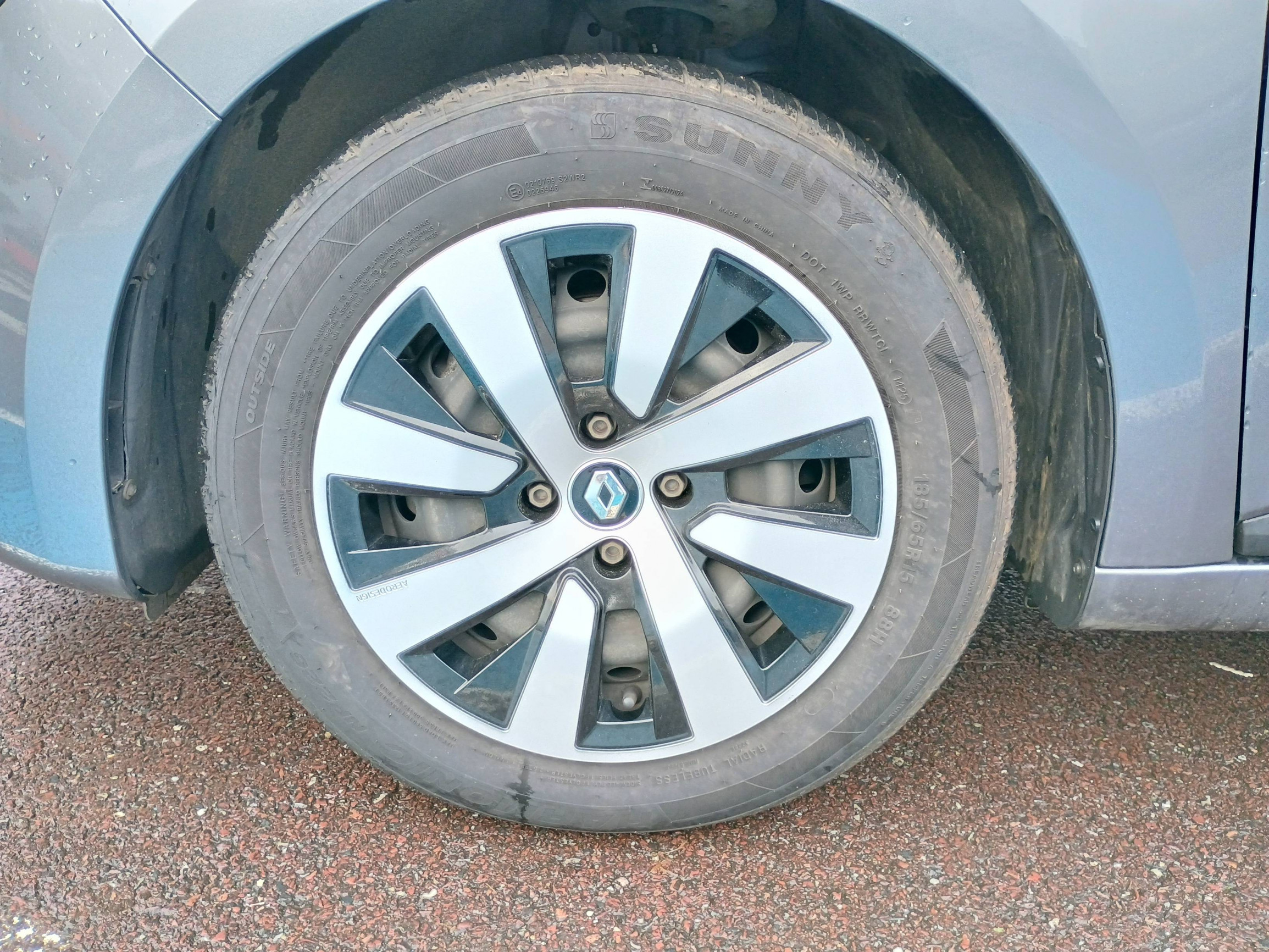 Vente en ligne Renault Clio 5 Clio TCe 90 au prix de 14 490 €