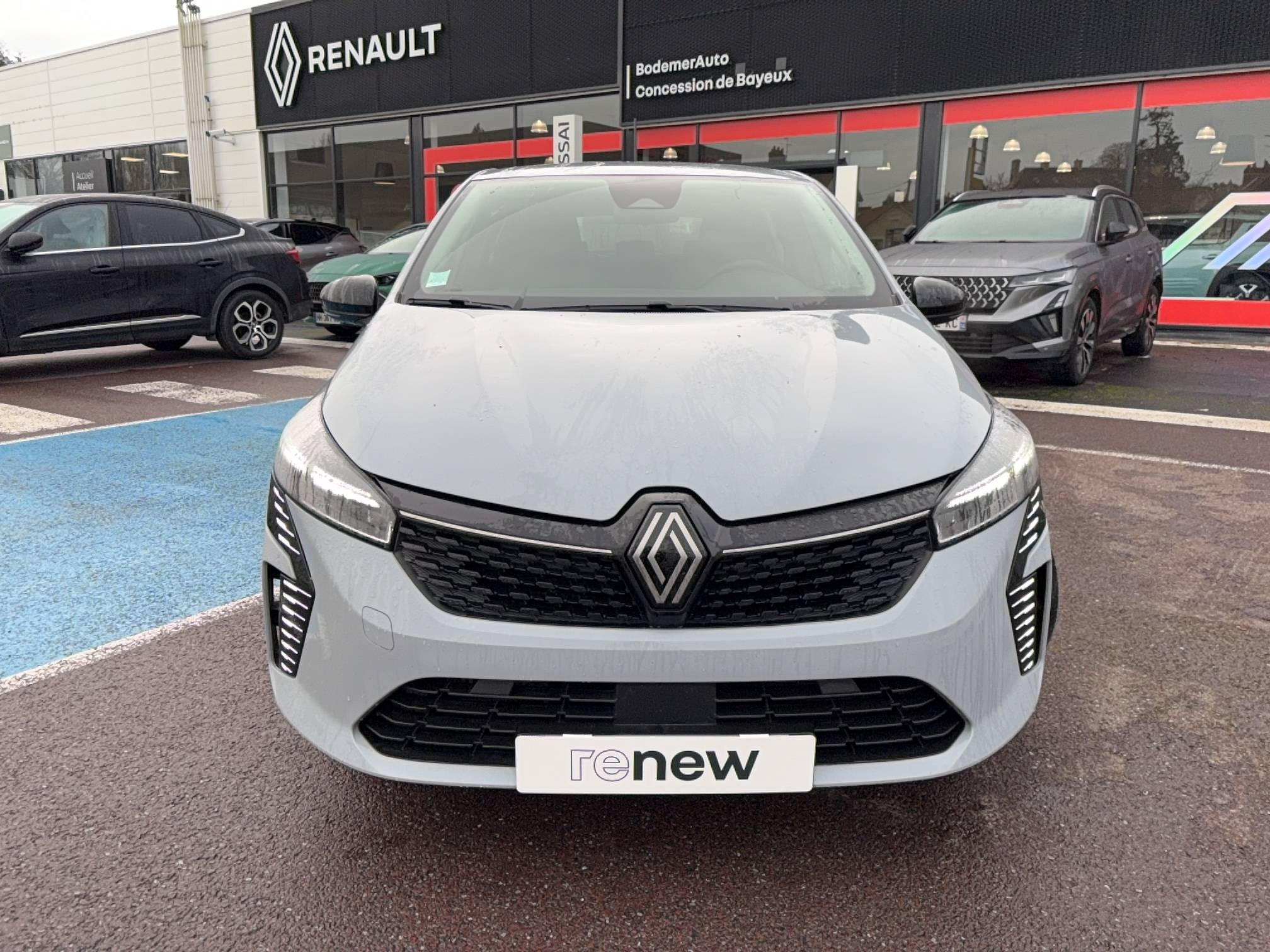 Vente en ligne Renault Clio 5 Clio TCe 90 au prix de 14 490 €