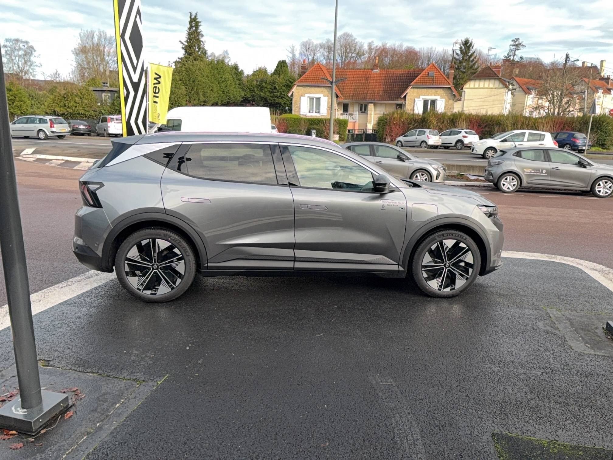 Vente en ligne Renault Scenic E-Tech  220 ch grande autonomie au prix de 41 990 €
