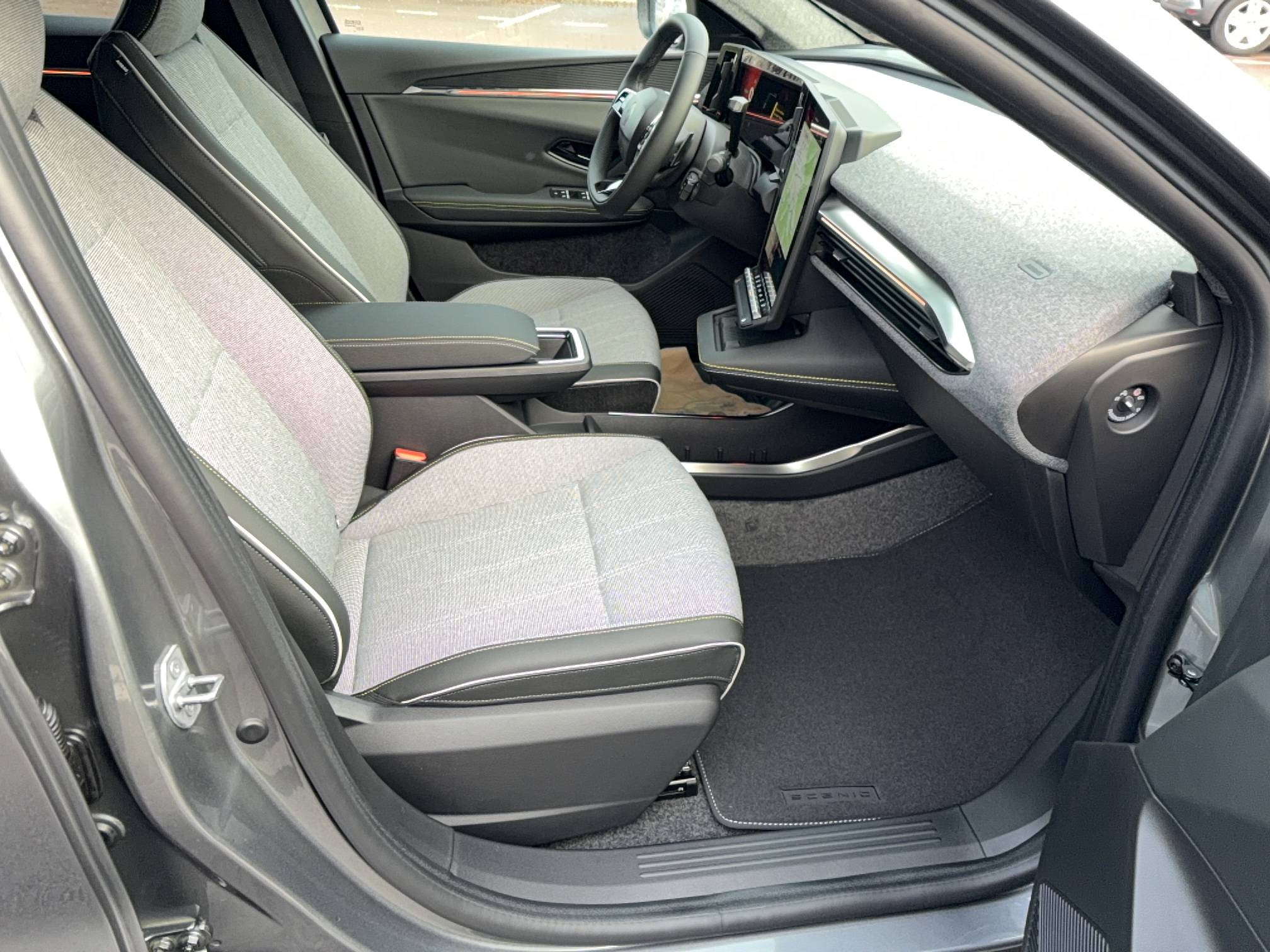 Vente en ligne Renault Scenic E-Tech  220 ch grande autonomie au prix de 41 990 €