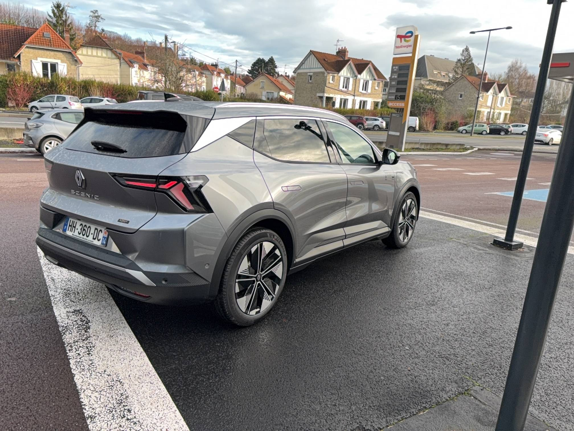 Vente en ligne Renault Scenic E-Tech  220 ch grande autonomie au prix de 41 990 €