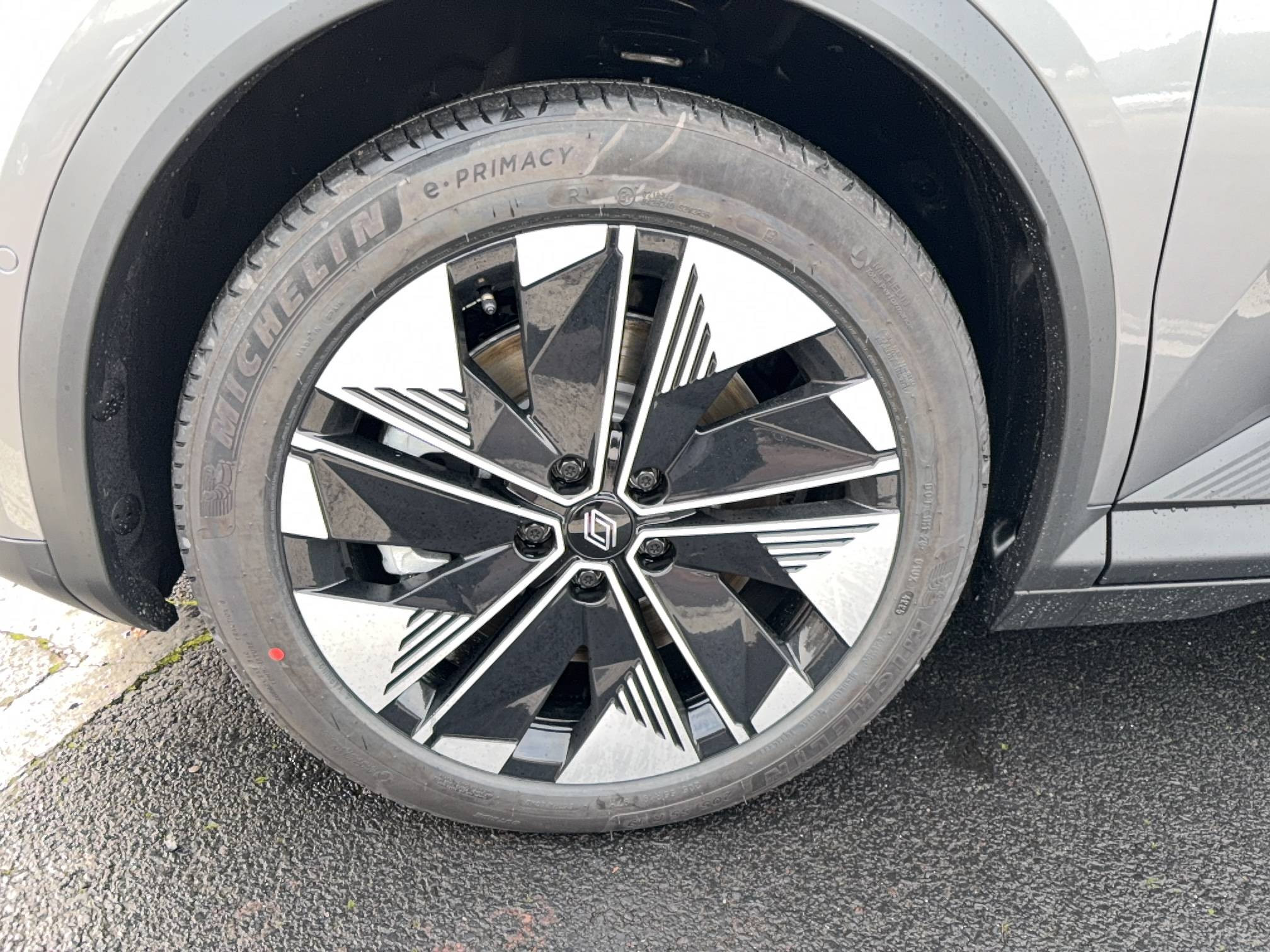 Vente en ligne Renault Scenic E-Tech  220 ch grande autonomie au prix de 41 990 €