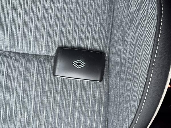 Vente en ligne Renault Clio 5 Clio E-Tech full hybrid 145 au prix de 22 990 €
