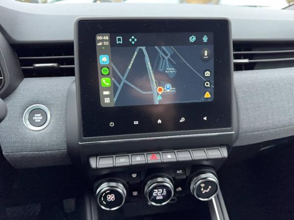 Vente en ligne Renault Clio 5 Clio E-Tech full hybrid 145 au prix de 22 990 €