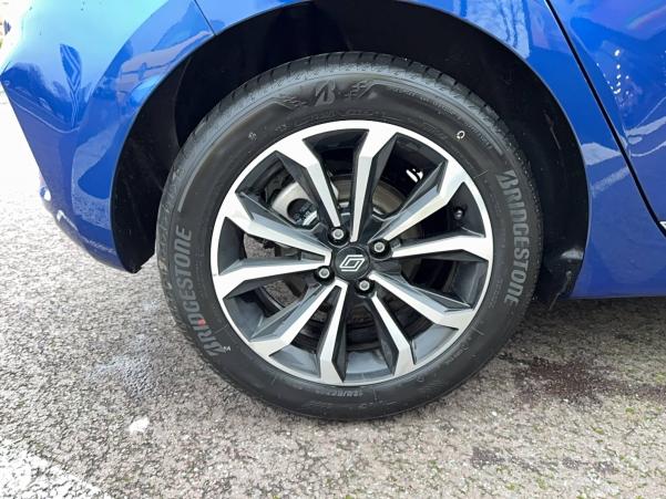 Vente en ligne Renault Clio 5 Clio E-Tech full hybrid 145 au prix de 22 990 €