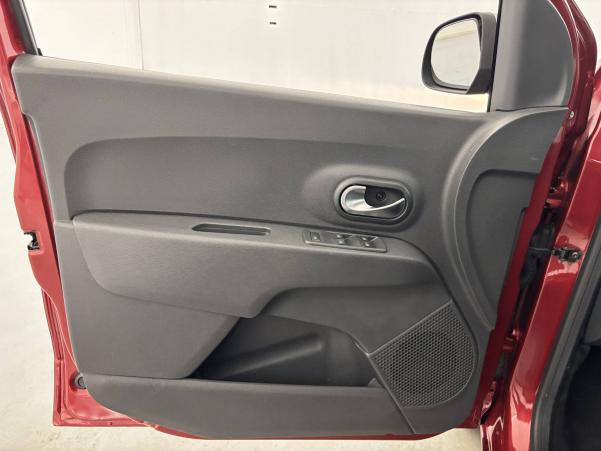 Vente en ligne Dacia Lodgy  Blue dCi 115 7 places au prix de 16 590 €