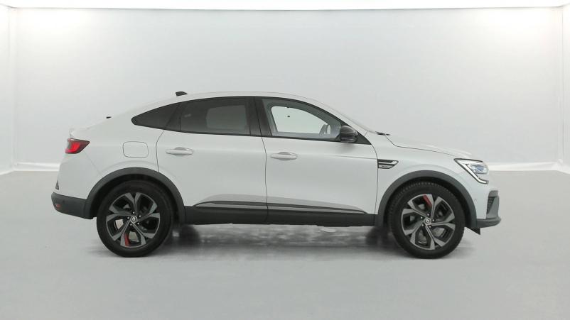 Vente en ligne Renault Arkana  E-Tech 145 - 21B au prix de 23 990 €