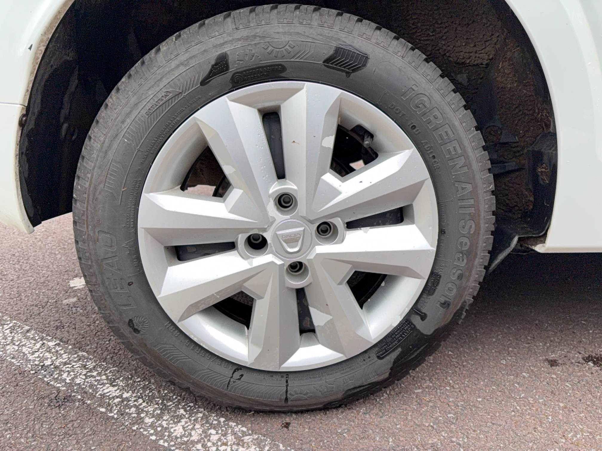 Vente en ligne Dacia Sandero  SCe 65 au prix de 8 990 €