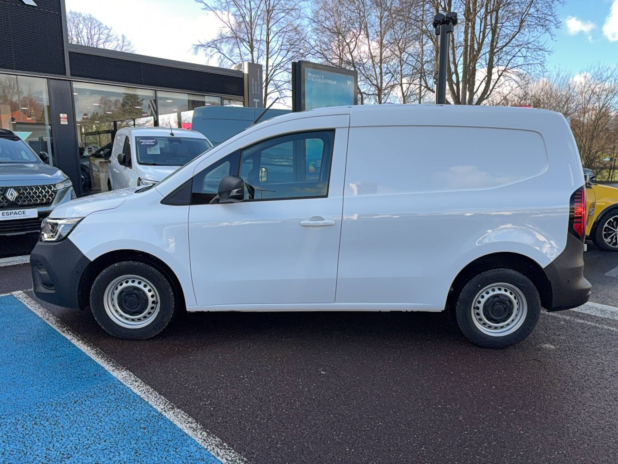 Vente en ligne Renault Kangoo Van  TOLE L1 BLUE DCI 95 GSR2 au prix de 20 990 €