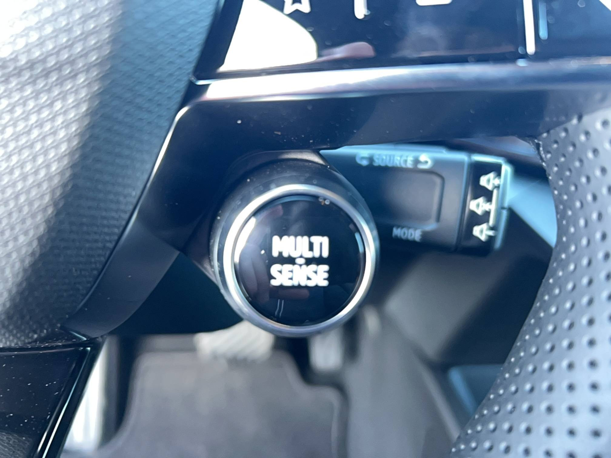 Vente en ligne Renault Clio 6 Clio E-Tech full hybrid 160 ch au prix de 26 990 €