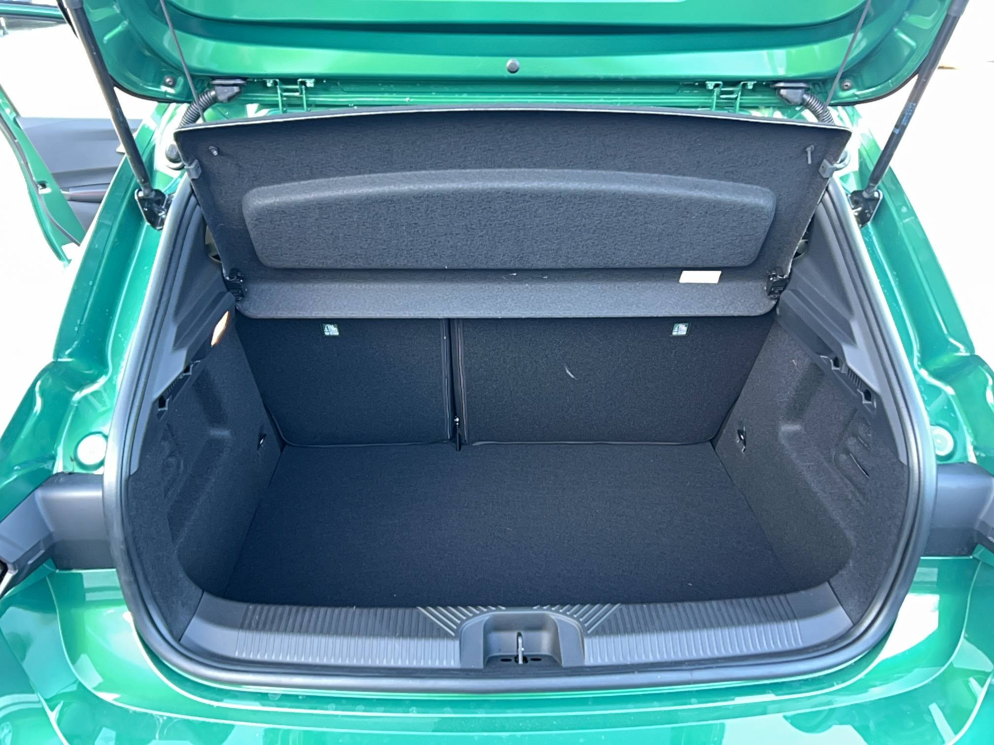 Vente en ligne Renault Clio 6 Clio E-Tech full hybrid 160 ch au prix de 26 990 €