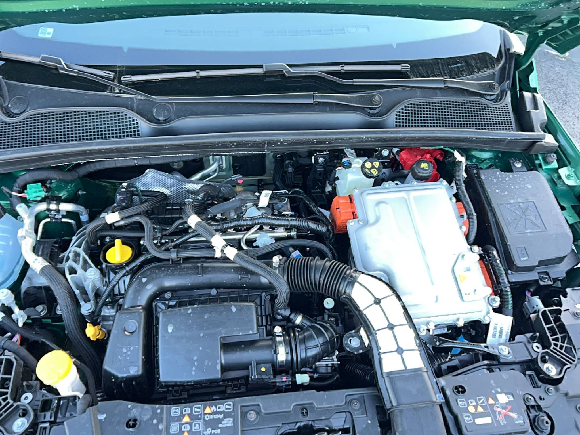 Vente en ligne Renault Clio 6 Clio E-Tech full hybrid 160 ch au prix de 26 990 €