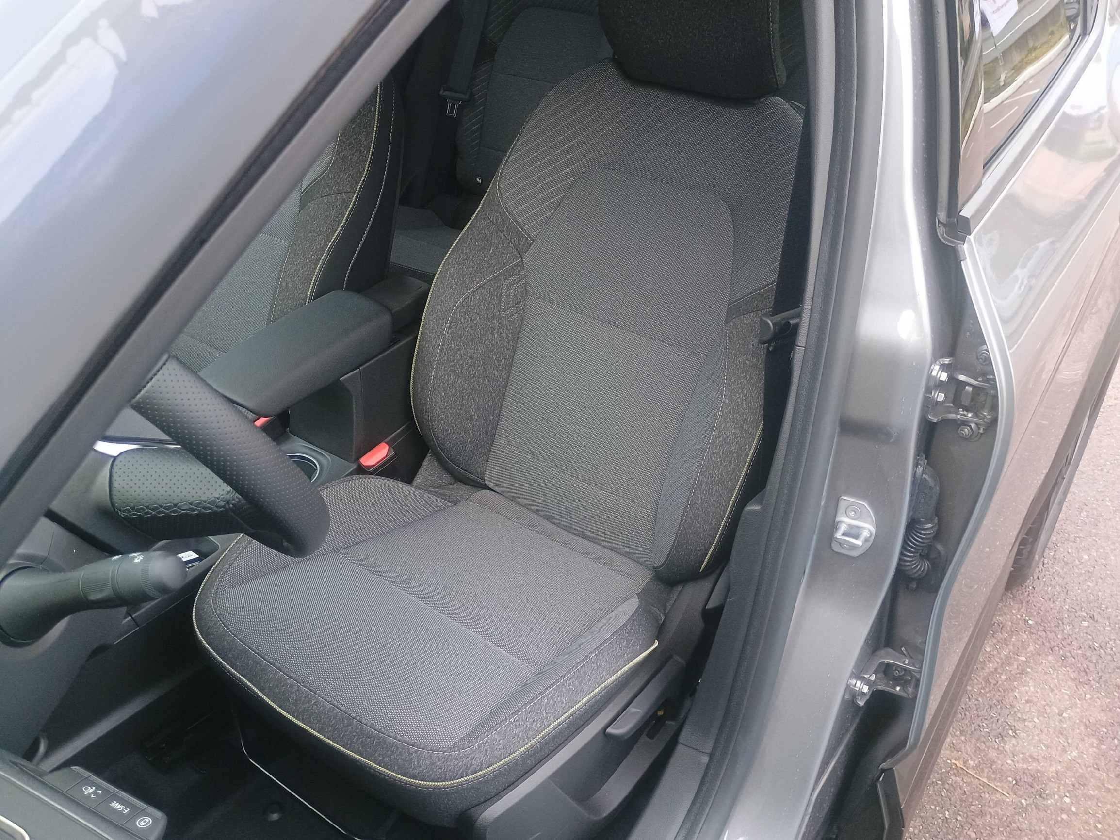 Vente en ligne Renault Captur  E-Tech full hybrid 160 ch au prix de 30 990 €