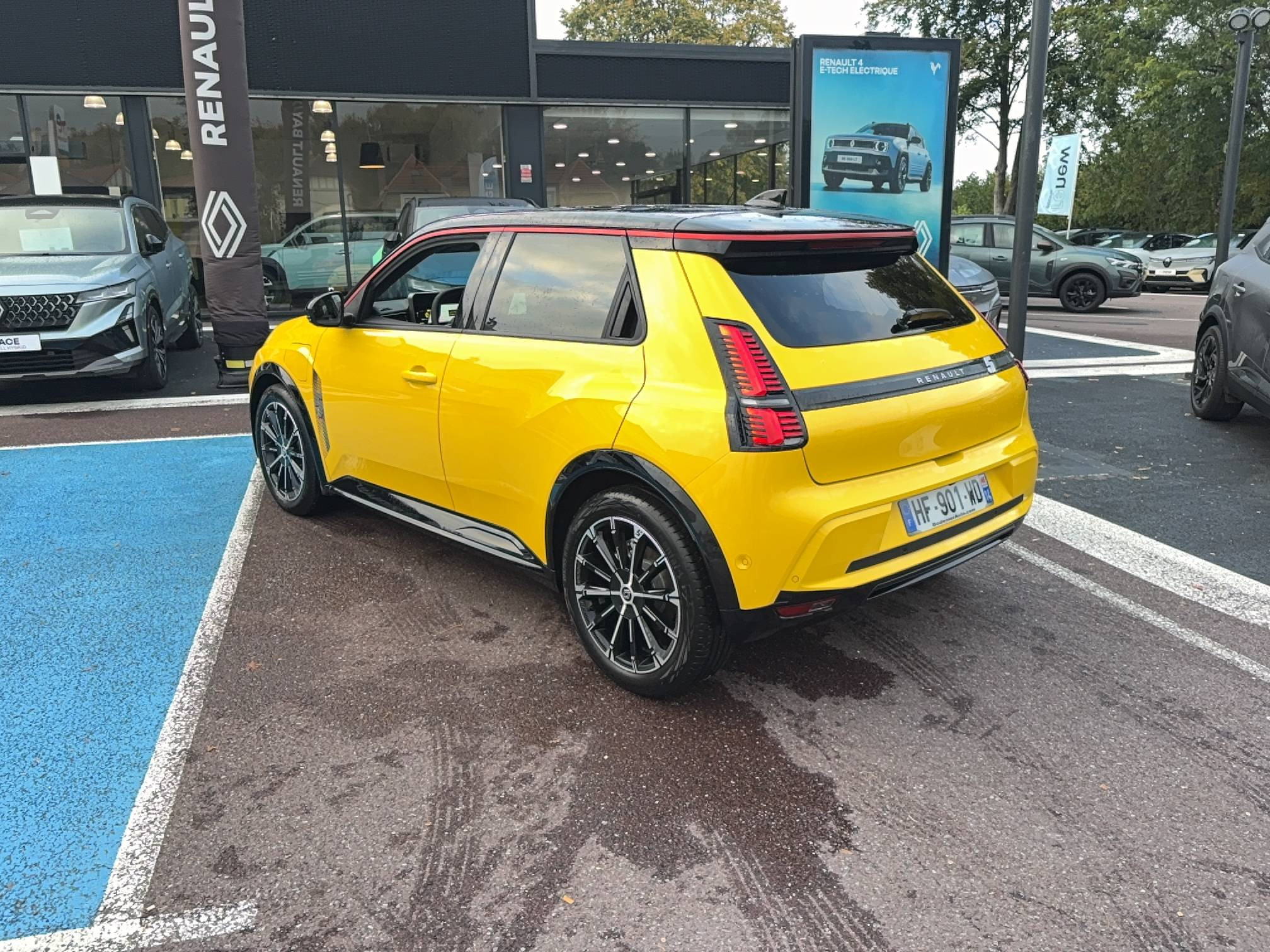 Vente en ligne Renault R5 E-Tech  120 ch autonomie urbaine au prix de 32 110 €