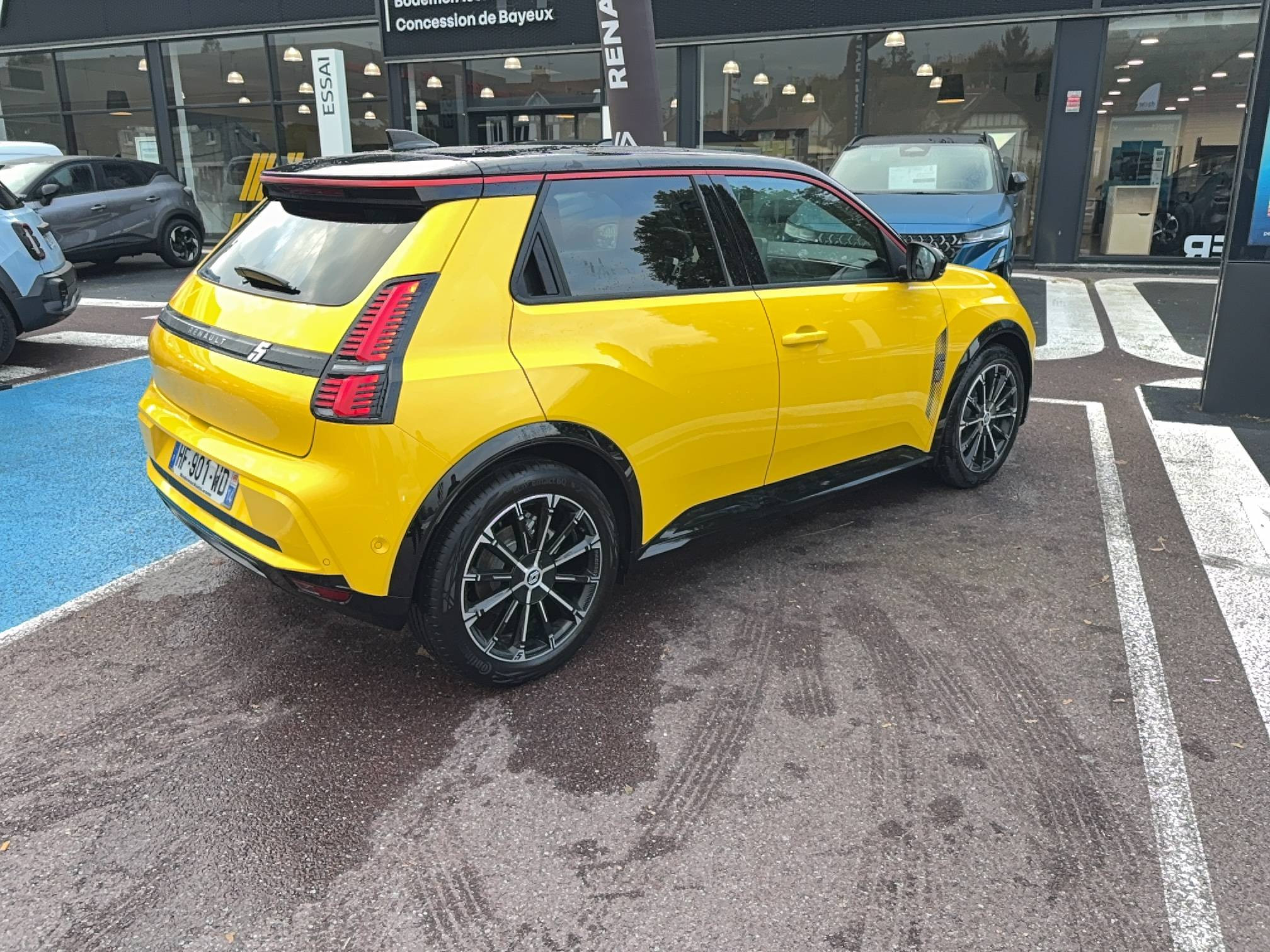 Vente en ligne Renault R5 E-Tech  120 ch autonomie urbaine au prix de 32 110 €