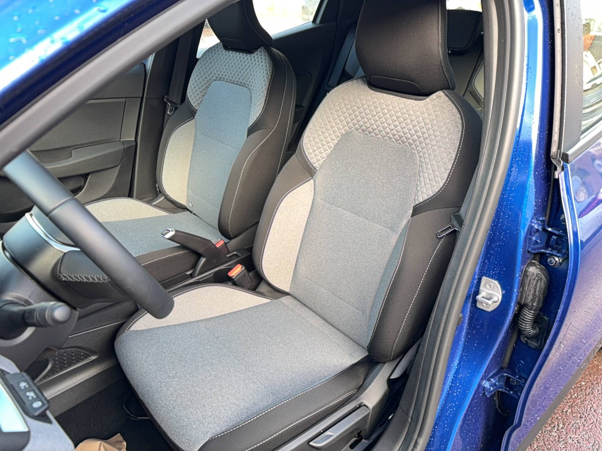 Vente en ligne Renault Clio 5 Clio Eco-G 100 ch GSR2 au prix de 16 990 €