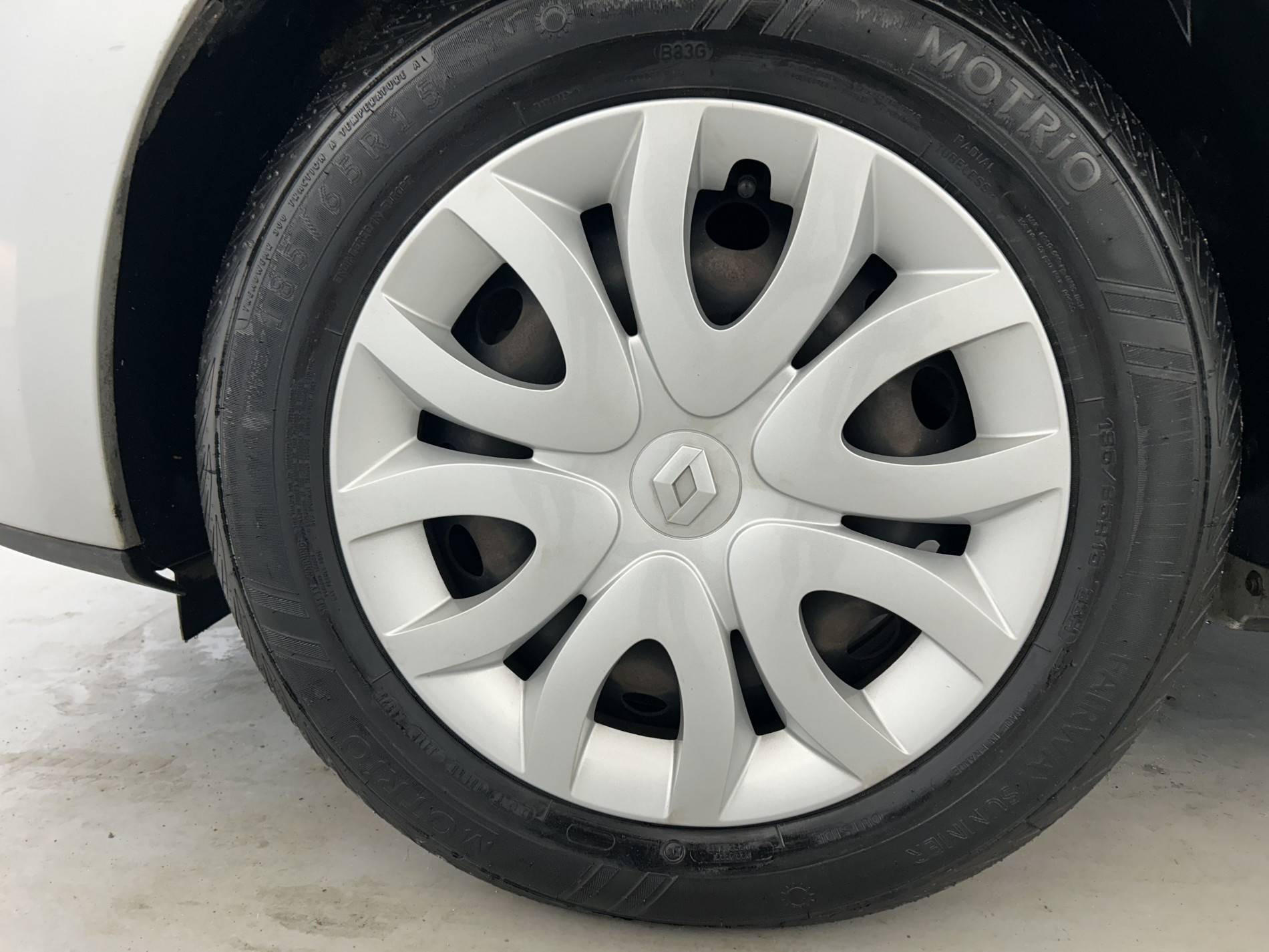 Vente en ligne Renault Clio 4 Clio 1.2 16V 75 au prix de 10 490 €