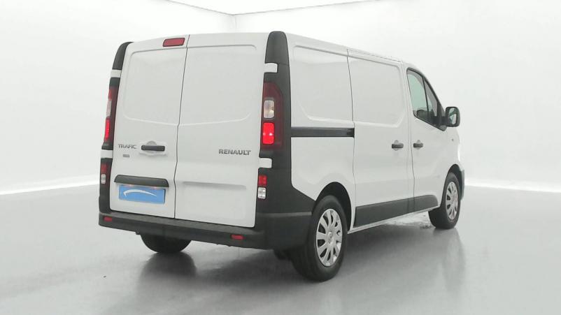 Vente en ligne Renault Trafic 3 Fourgon TRAFIC FGN L1H1 1000 KG DCI 145 ENERGY au prix de 23 590 €