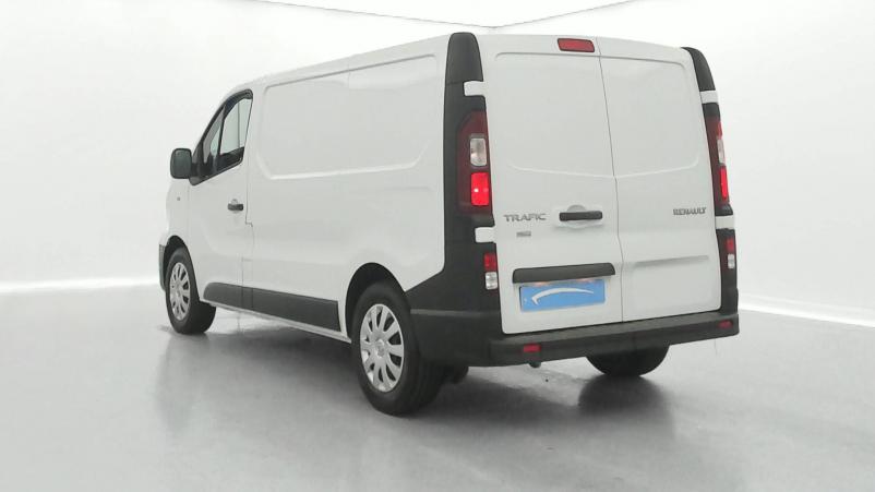 Vente en ligne Renault Trafic 3 Fourgon TRAFIC FGN L1H1 1000 KG DCI 145 ENERGY au prix de 23 590 €