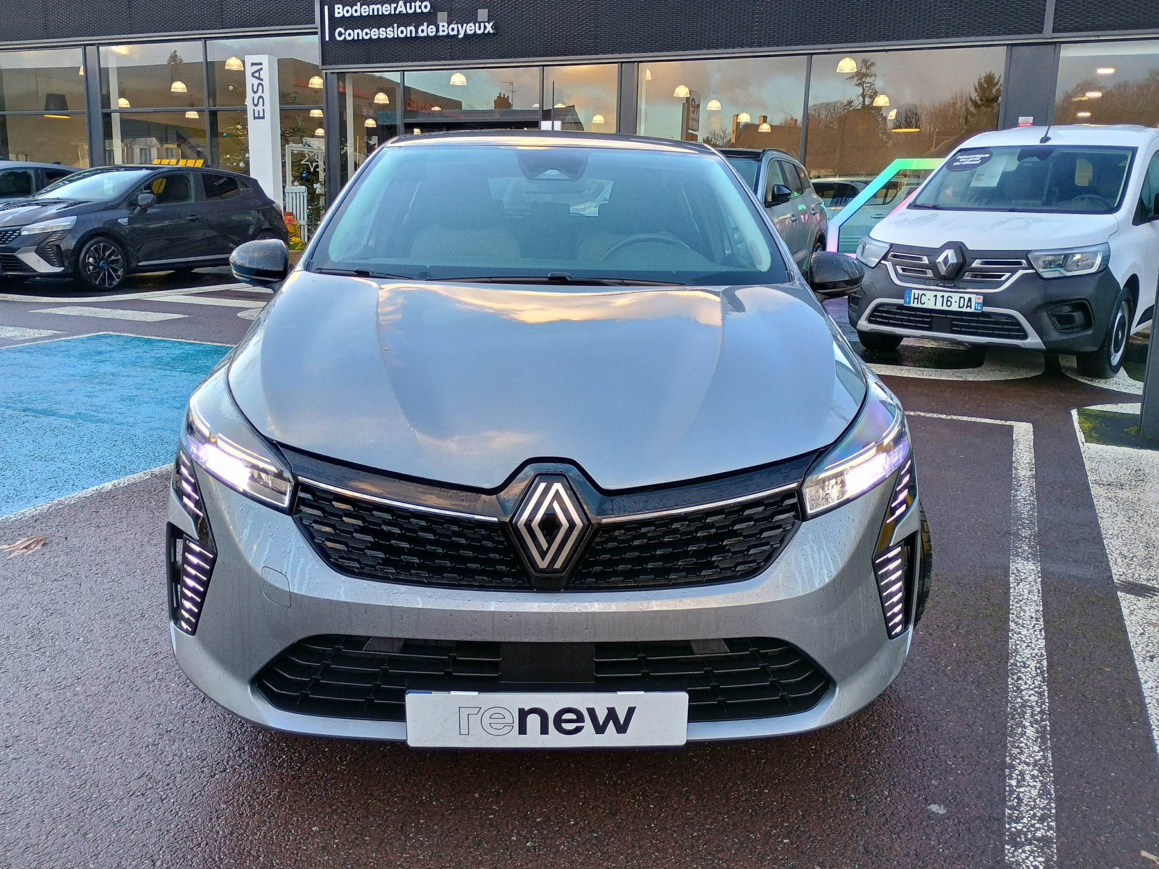 Vente en ligne Renault Clio 5 Clio SCe 65 au prix de 14 990 €