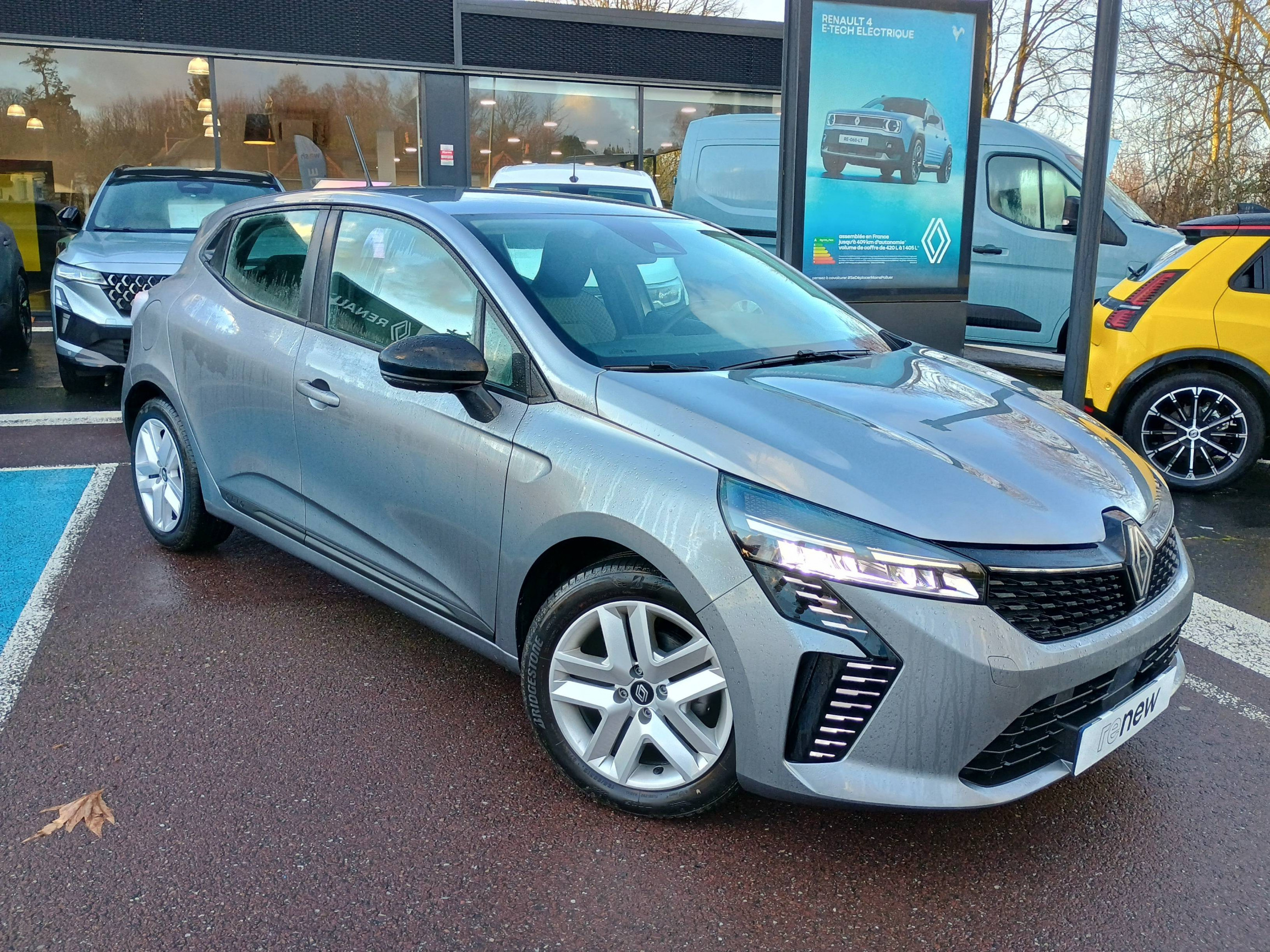 Vente en ligne Renault Clio 5 Clio SCe 65 au prix de 14 990 €