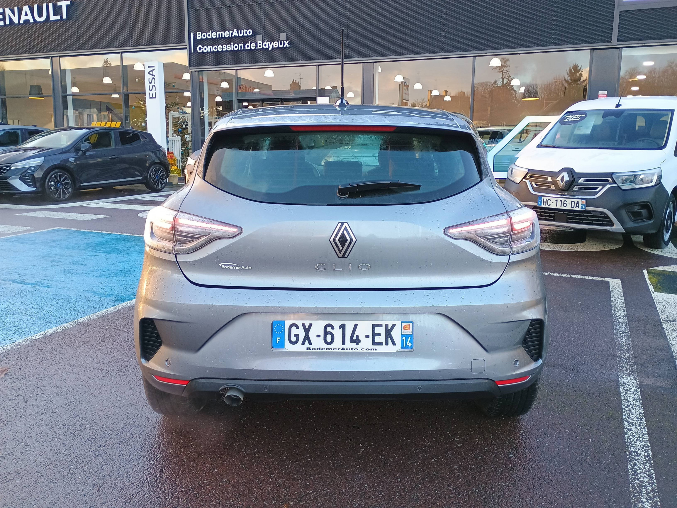 Vente en ligne Renault Clio 5 Clio SCe 65 au prix de 14 990 €