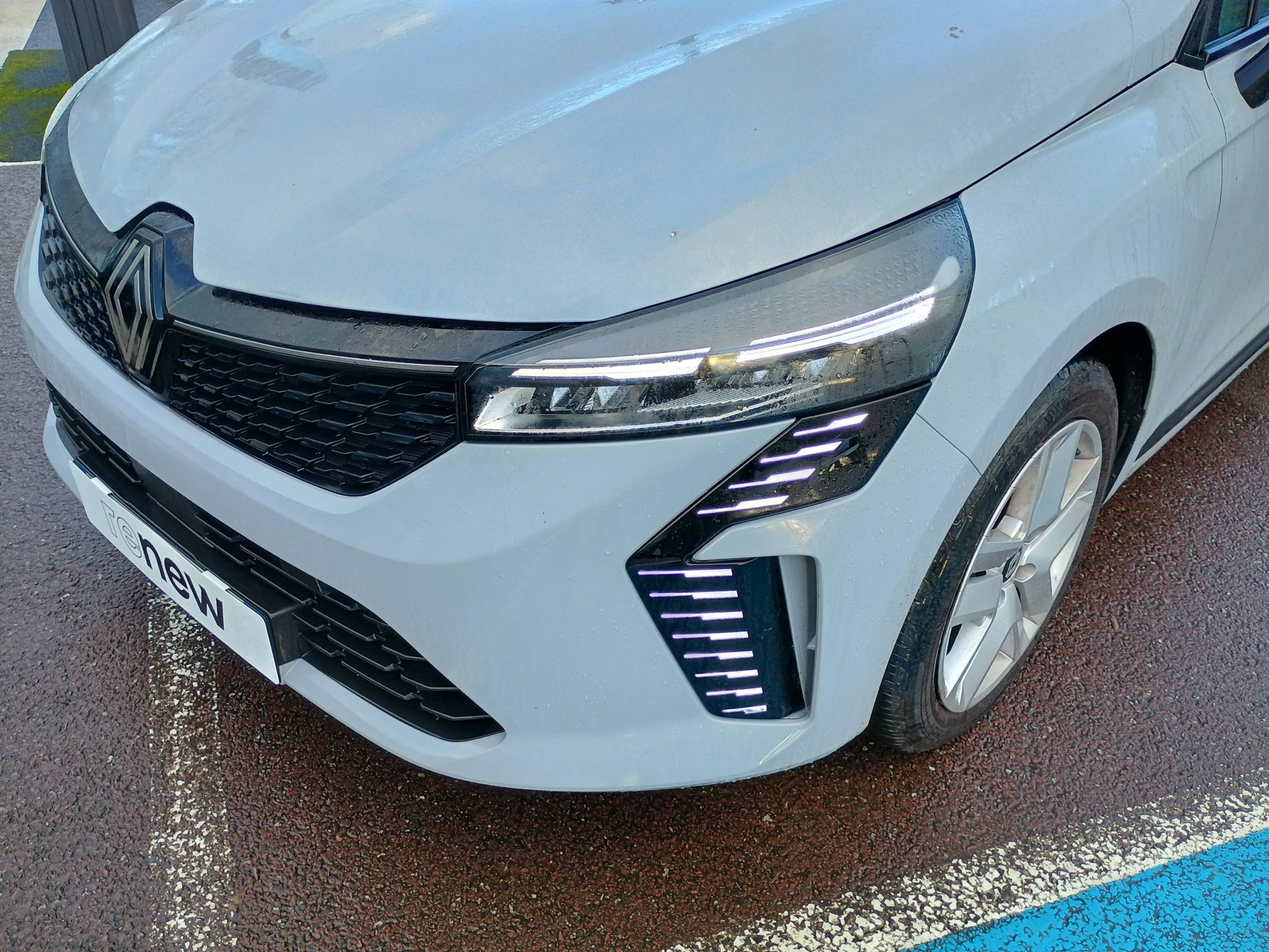 Vente en ligne Renault Clio 5 Clio SCe 65 au prix de 14 990 €