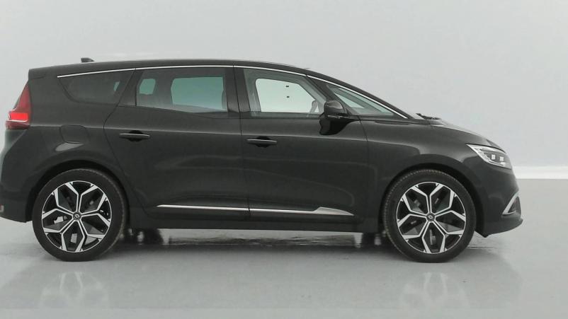 Vente en ligne Renault Grand Scenic 4 Grand Scenic TCe 140 FAP EDC - 21 au prix de 23 590 €