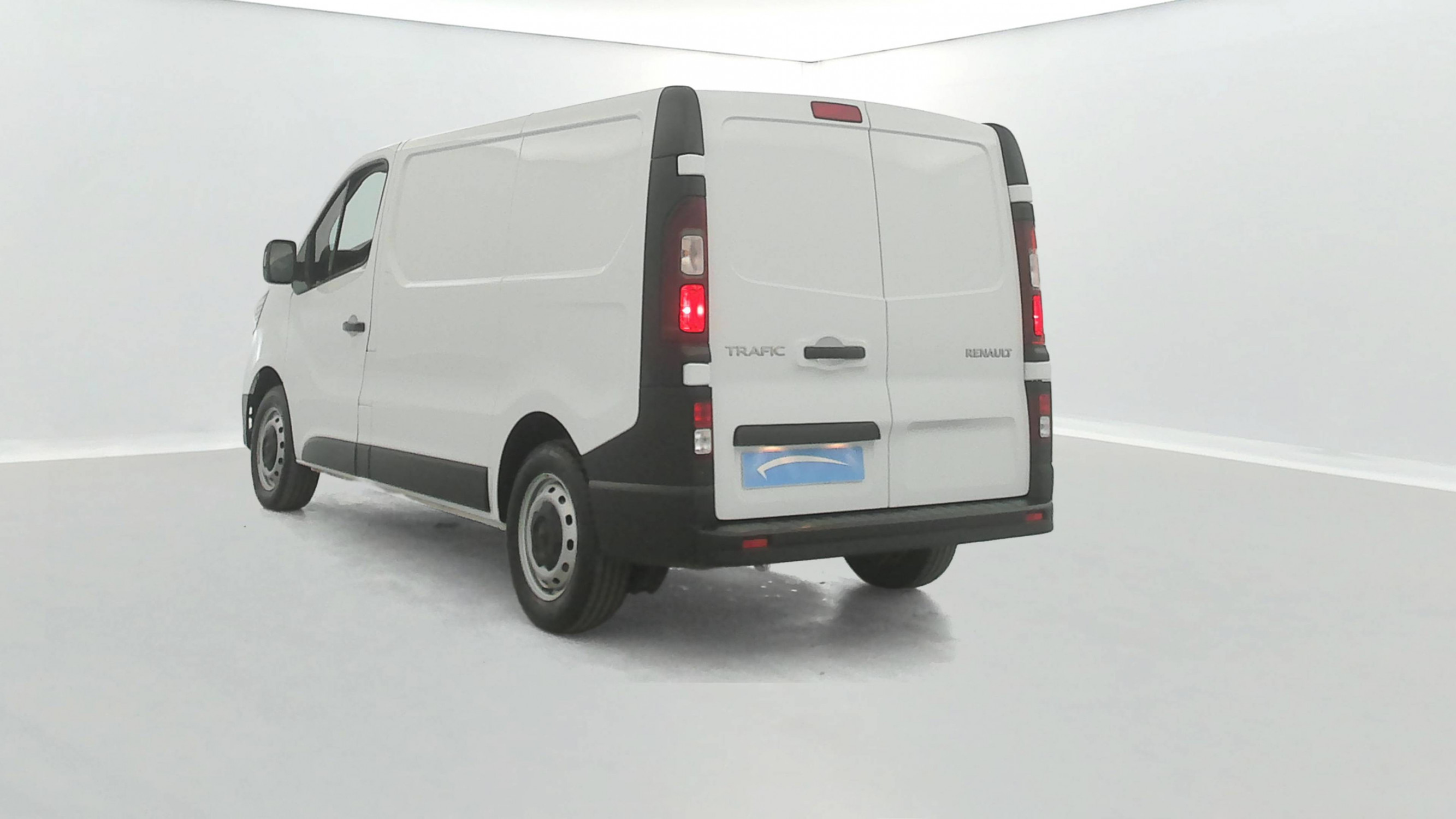 Vente en ligne Renault Trafic 3 Fourgon TRAFIC FG BLUE DCI 130 L1H1 3T GSR2 au prix de 24 990 €