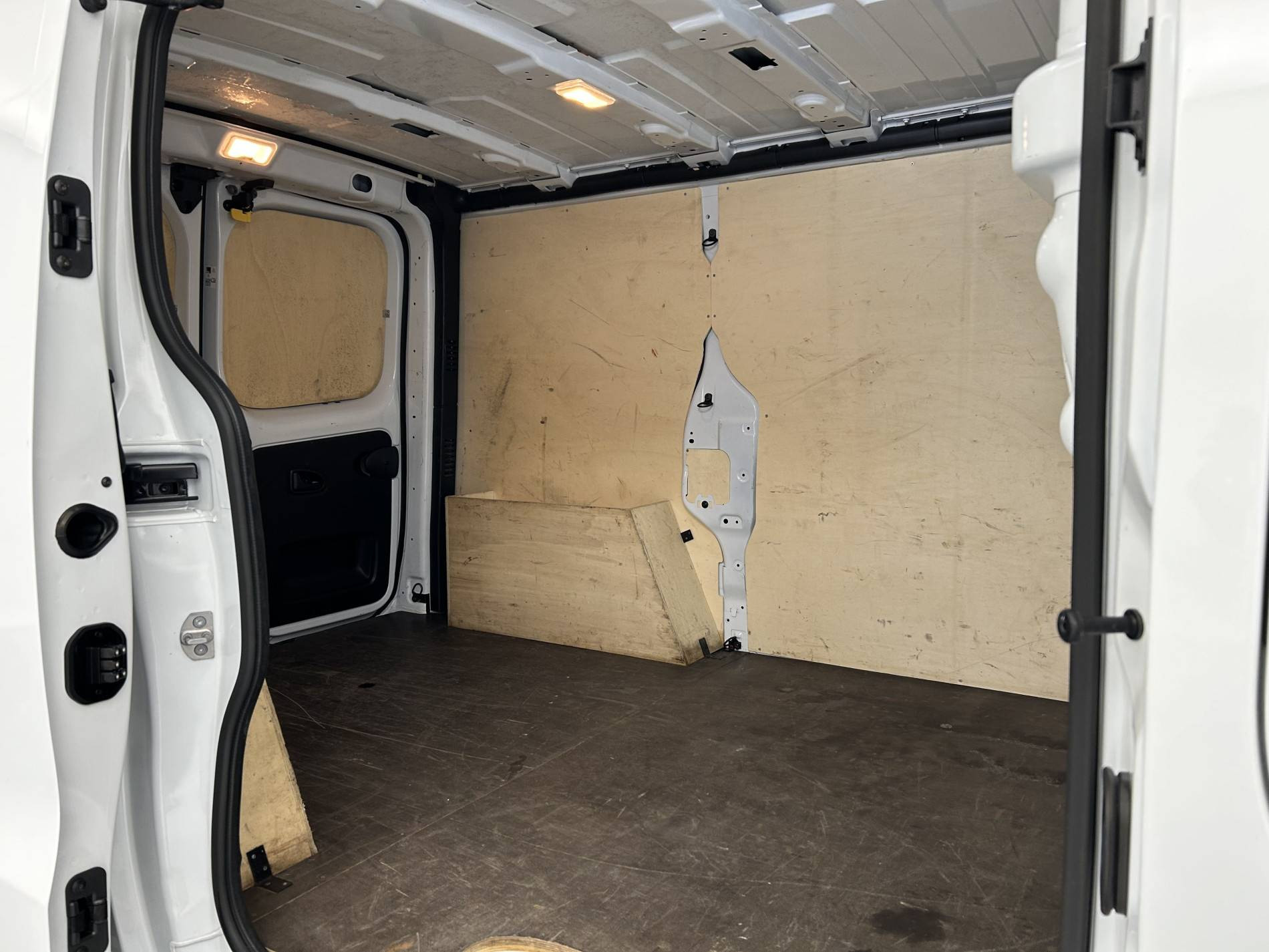 Vente en ligne Renault Trafic 3 Fourgon TRAFIC FG BLUE DCI 130 L1H1 3T GSR2 au prix de 24 990 €