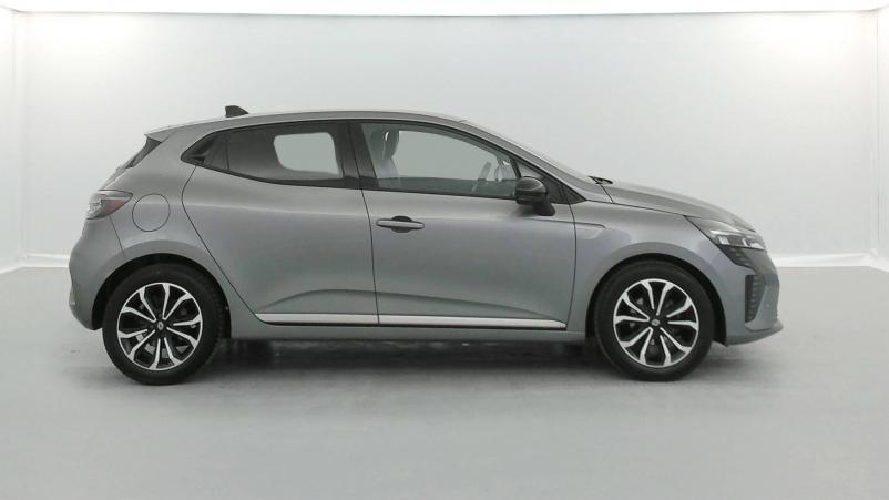 Vente en ligne Renault Clio 5 Clio TCe 90 au prix de 16 500 €
