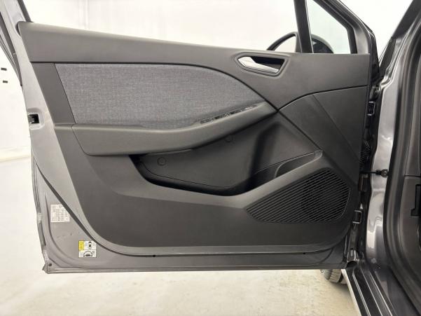 Vente en ligne Renault Clio 5 Clio TCe 90 au prix de 16 500 €