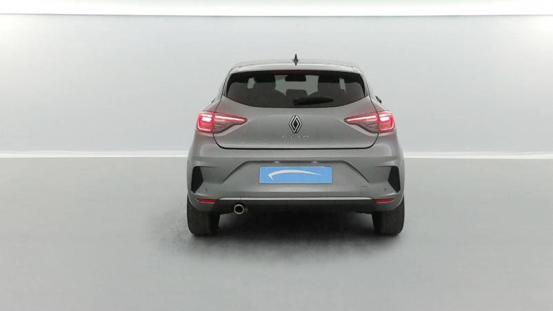 Vente en ligne Renault Clio 5 Clio TCe 90 au prix de 16 500 €