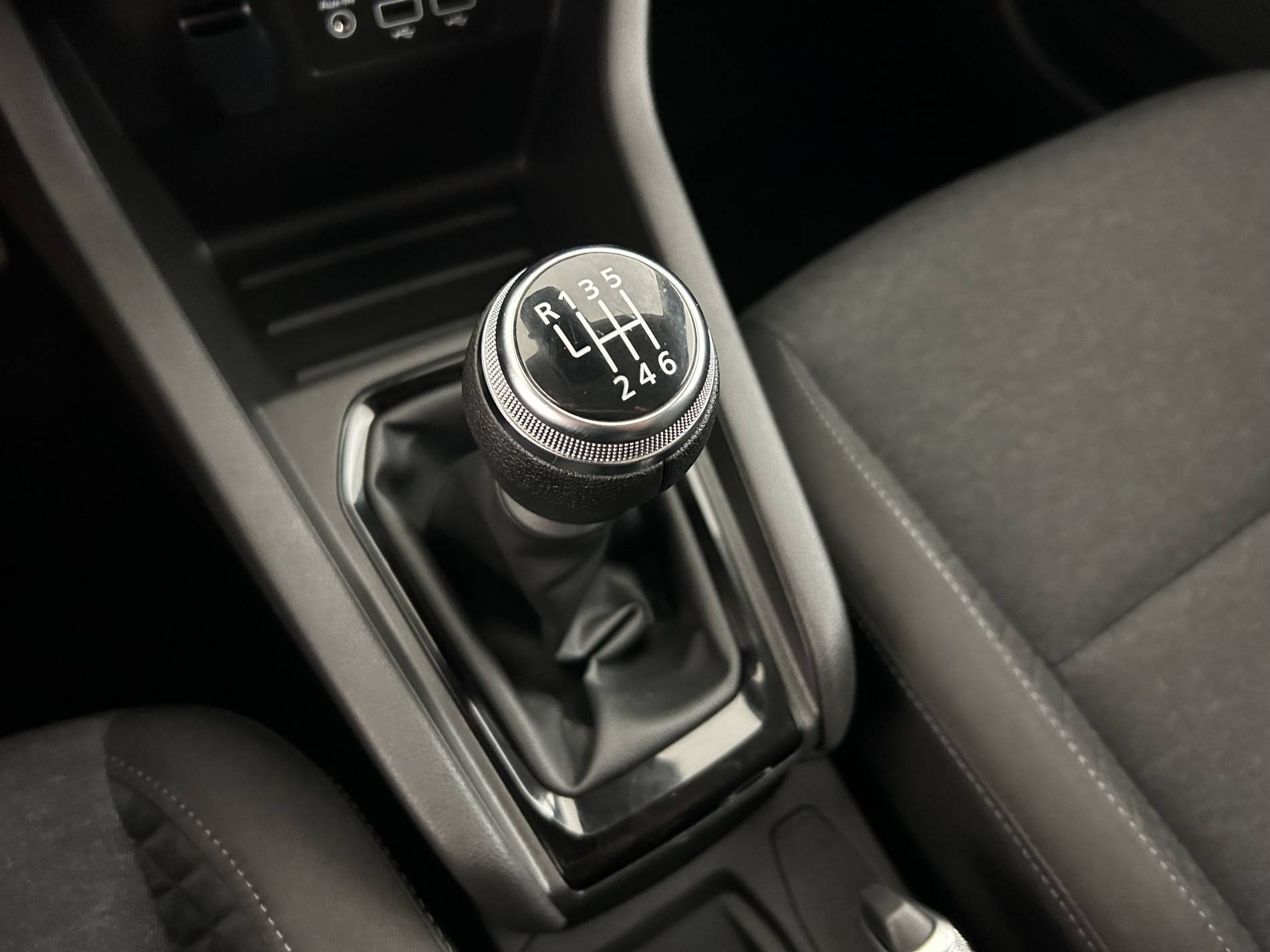 Vente en ligne Renault Clio 5 Clio TCe 90 au prix de 15 490 €