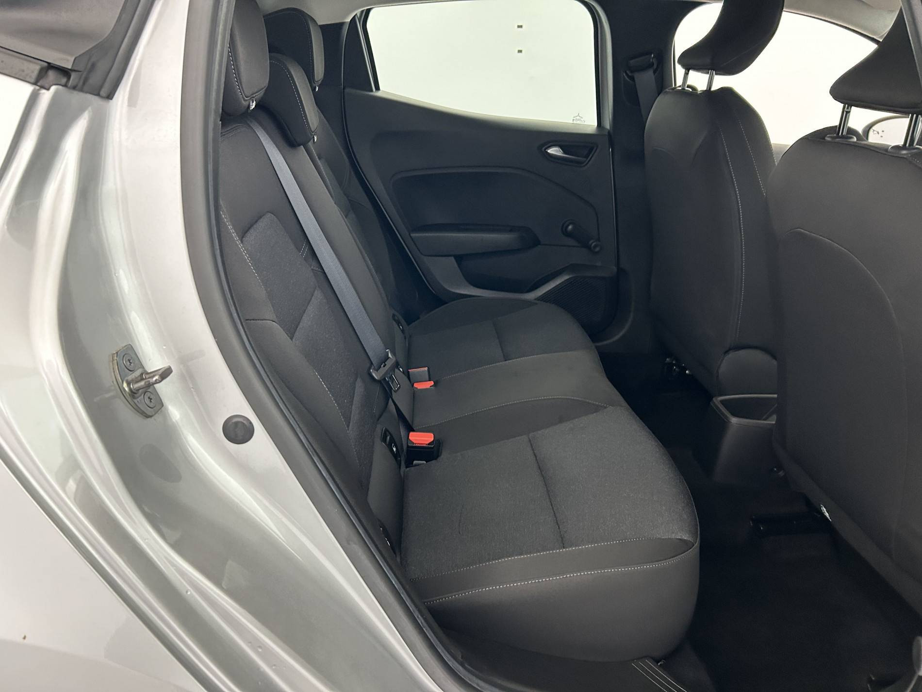 Vente en ligne Renault Clio 5 Clio TCe 90 au prix de 15 490 €