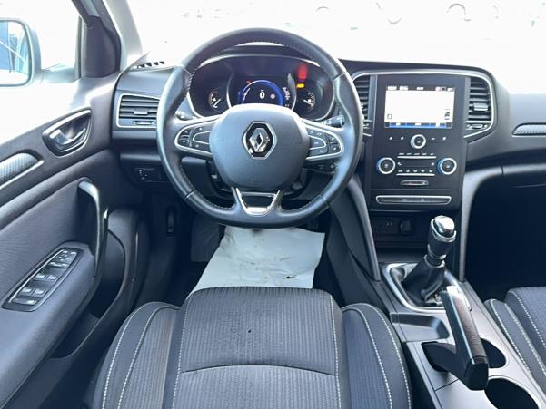 Vente en ligne Renault Megane 4 Estate Mégane IV Estate Blue dCi 95 au prix de 11 990 €