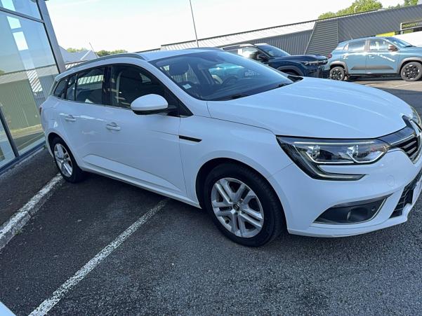 Vente en ligne Renault Megane 4 Estate Mégane IV Estate Blue dCi 95 au prix de 11 990 €