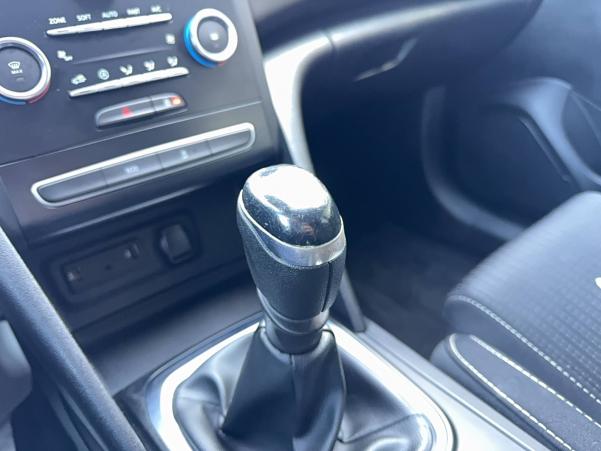 Vente en ligne Renault Megane 4 Estate Mégane IV Estate Blue dCi 95 au prix de 11 990 €