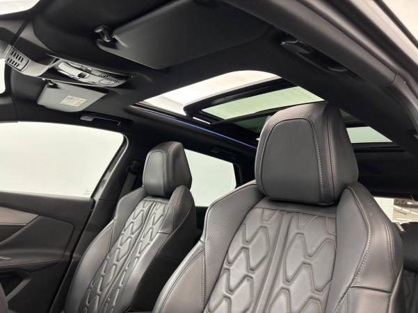 Vente en ligne Peugeot 3008  Hybrid4 300 e-EAT8 au prix de 22 990 €