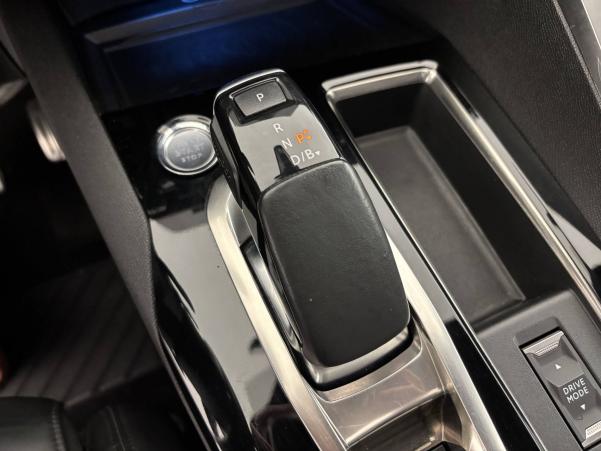 Vente en ligne Peugeot 3008  Hybrid4 300 e-EAT8 au prix de 22 990 €