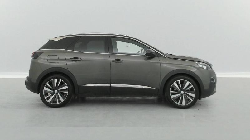 Vente en ligne Peugeot 3008  Hybrid4 300 e-EAT8 au prix de 22 990 €