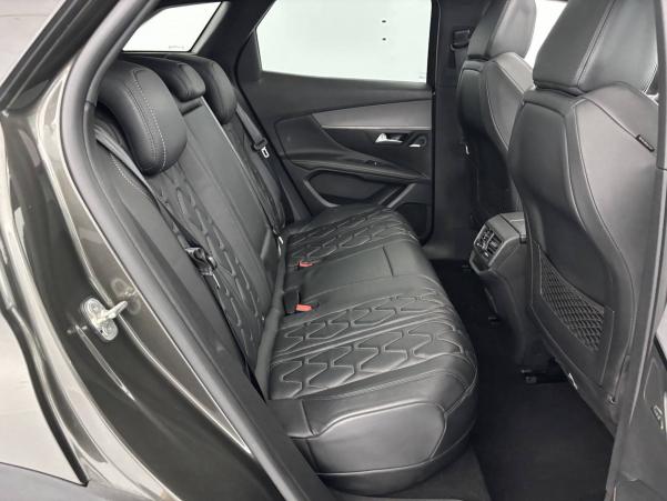 Vente en ligne Peugeot 3008  Hybrid4 300 e-EAT8 au prix de 22 990 €
