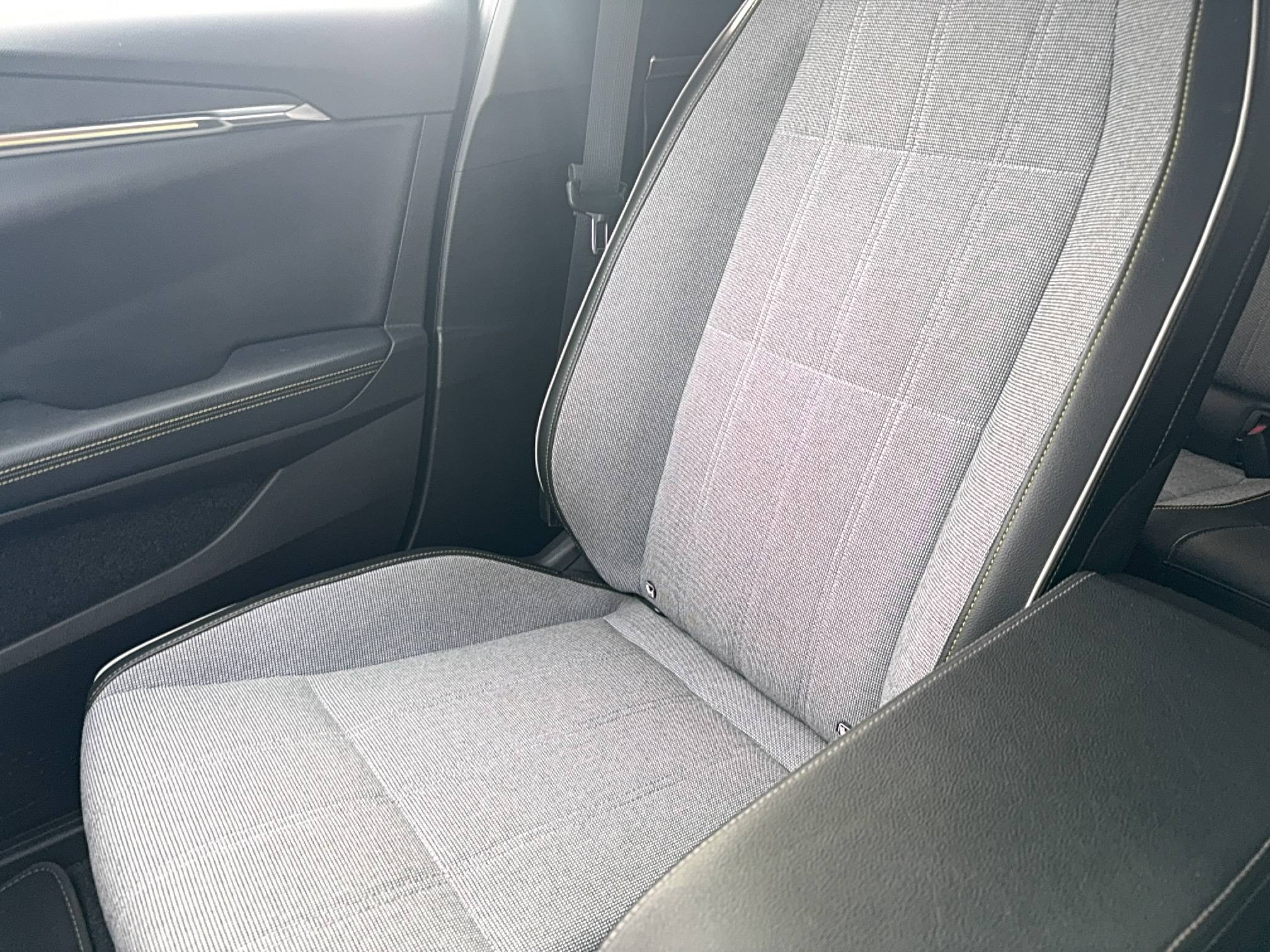 Vente en ligne Renault Megane E-Tech  EV60 220 ch super charge au prix de 23 990 €