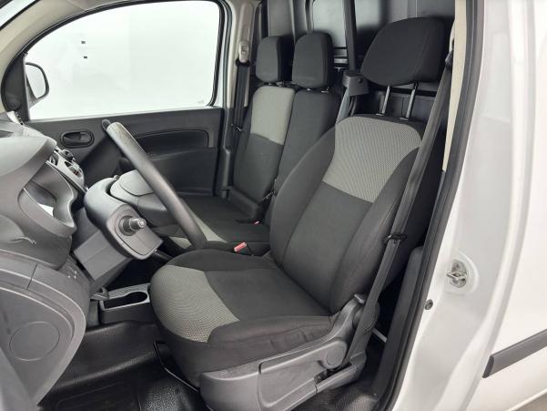 Vente en ligne Renault Kangoo Express  BLUE DCI 95 au prix de 11 490 €