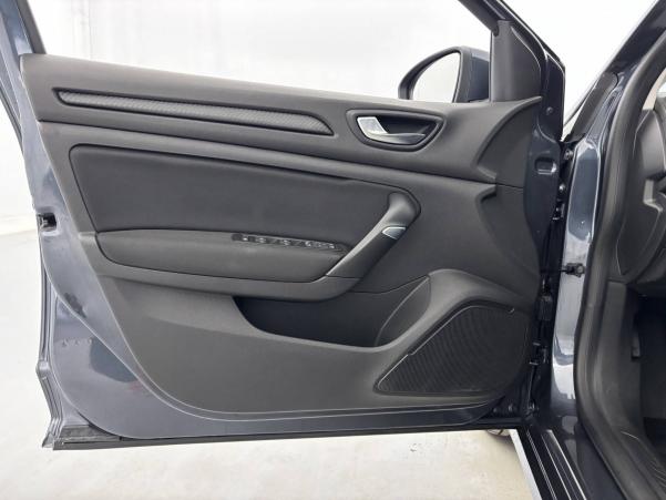 Vente en ligne Renault Megane 4 Mégane IV Berline Blue dCi 115 au prix de 11 490 €
