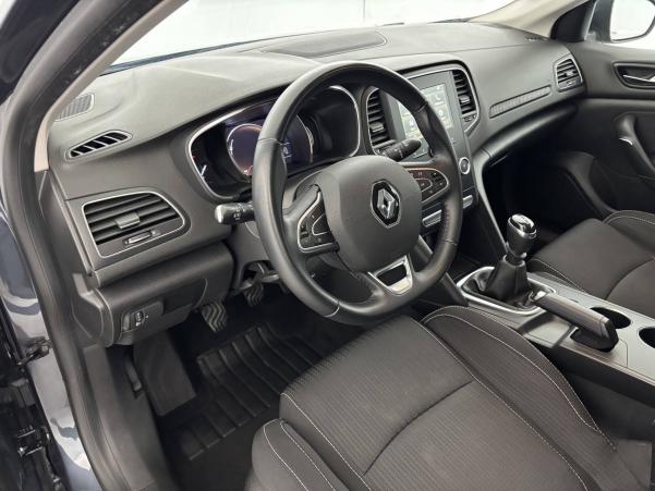 Vente en ligne Renault Megane 4 Mégane IV Berline Blue dCi 115 au prix de 11 490 €
