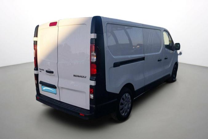 Vente en ligne Renault Trafic 3 Fourgon TRAFIC FGN L2H1 1300 KG DCI 120 au prix de 16 990 €