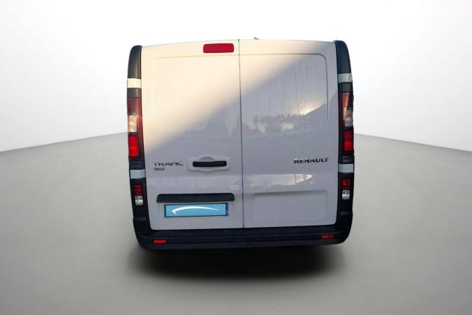 Vente en ligne Renault Trafic 3 Fourgon TRAFIC FGN L2H1 1300 KG DCI 120 au prix de 16 990 €