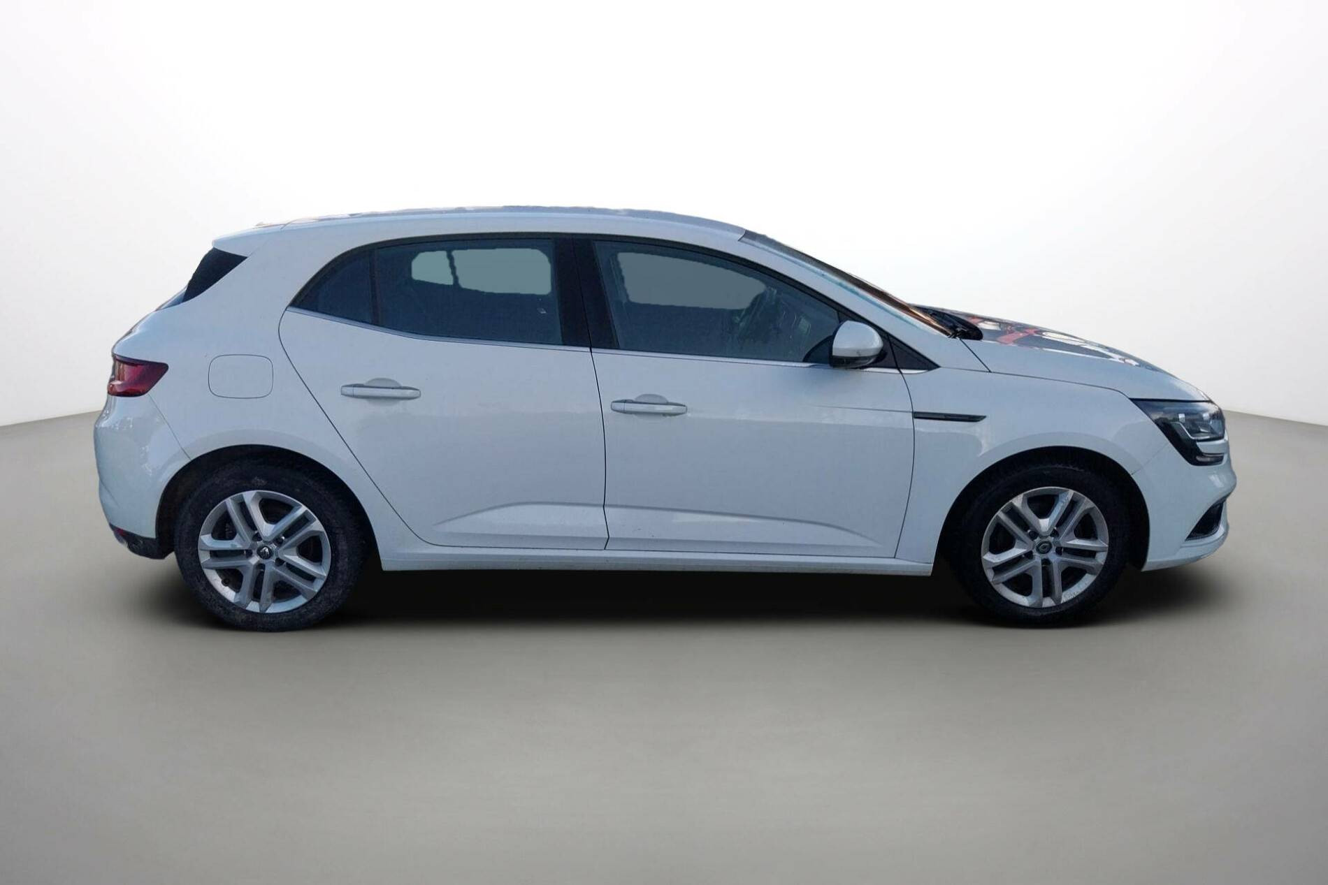 Vente en ligne Renault Megane 4 Mégane IV Berline Blue dCi 115 au prix de 14 990 €
